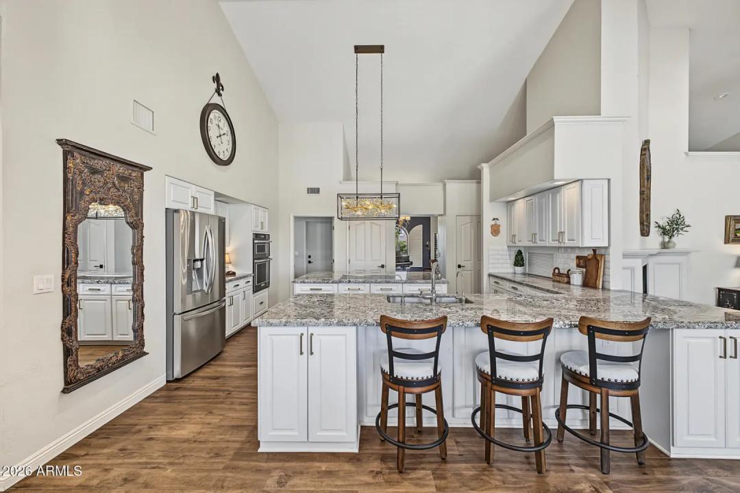 Real Estate Picture 13