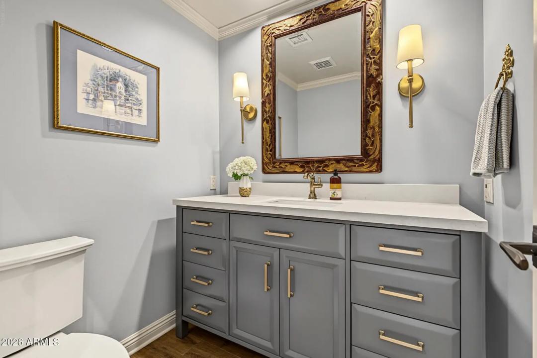 Real Estate Picture 17