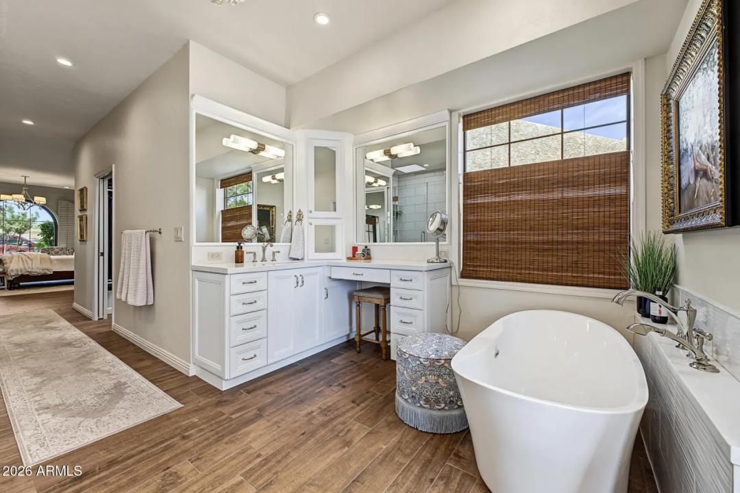 Real Estate Picture 21