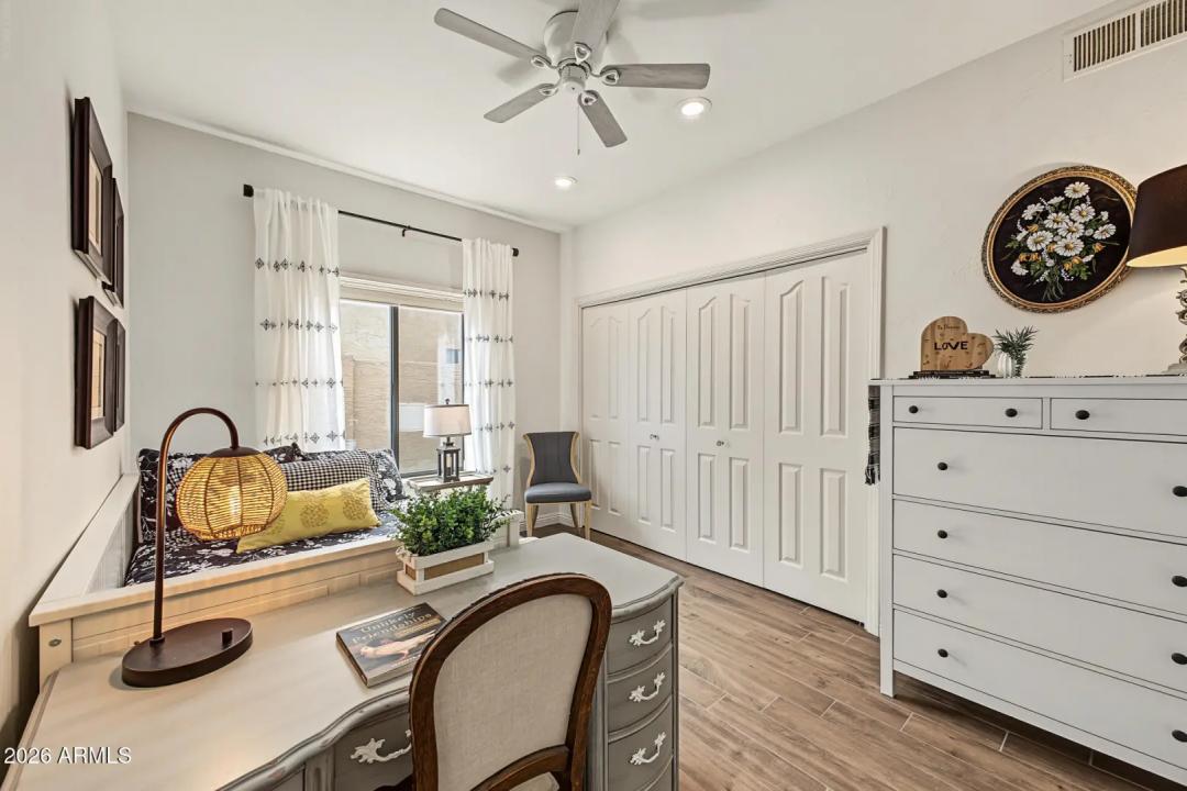 Real Estate Picture 27