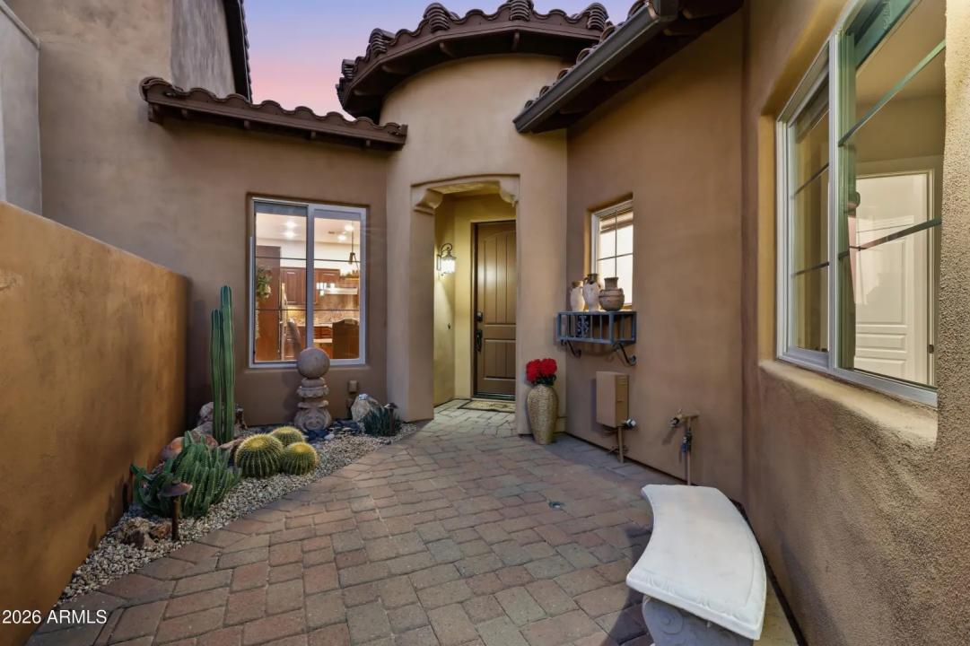 Real Estate Picture 6