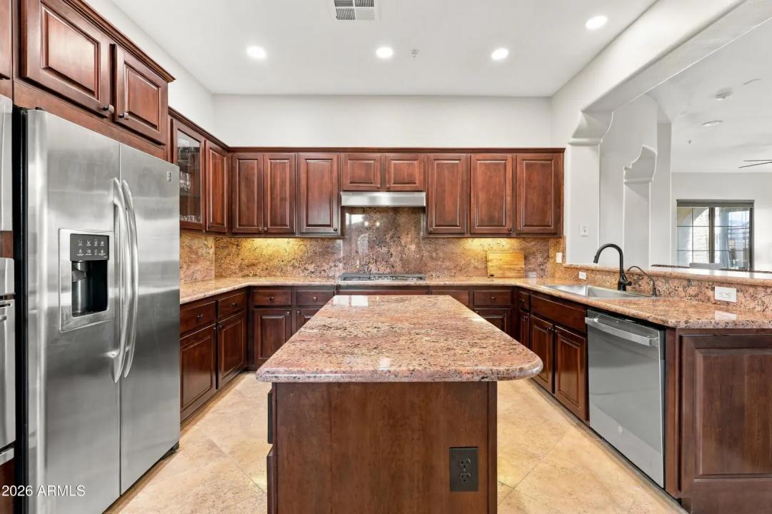 Real Estate Picture 18
