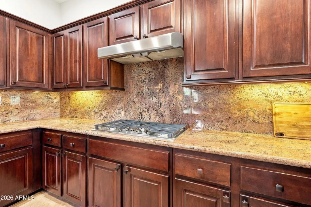 Real Estate Picture 21