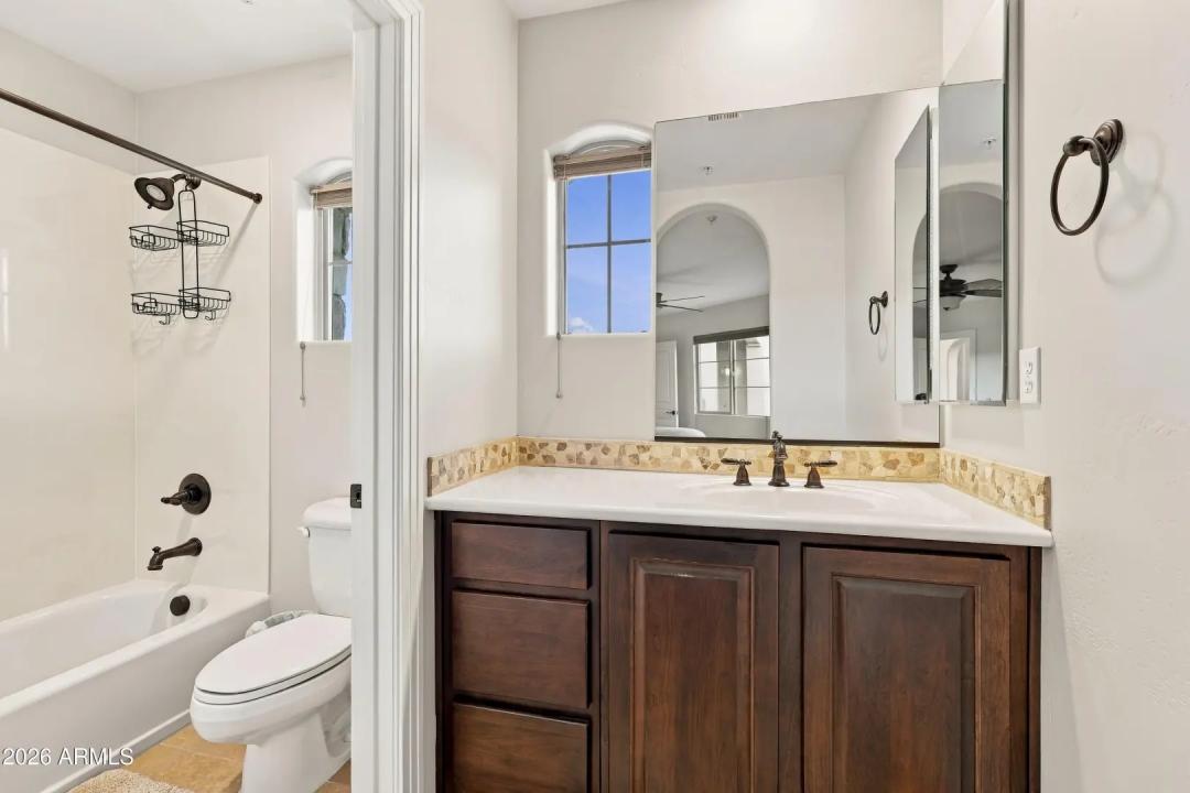 Real Estate Picture 37