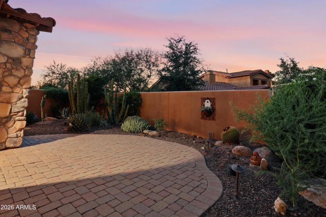 Real Estate Picture 43