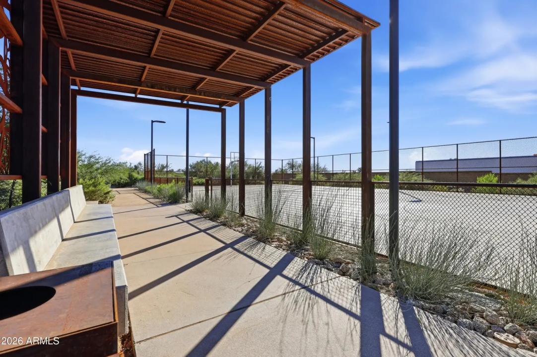 Real Estate Picture 60