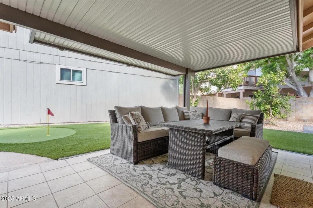 Real Estate Picture 18