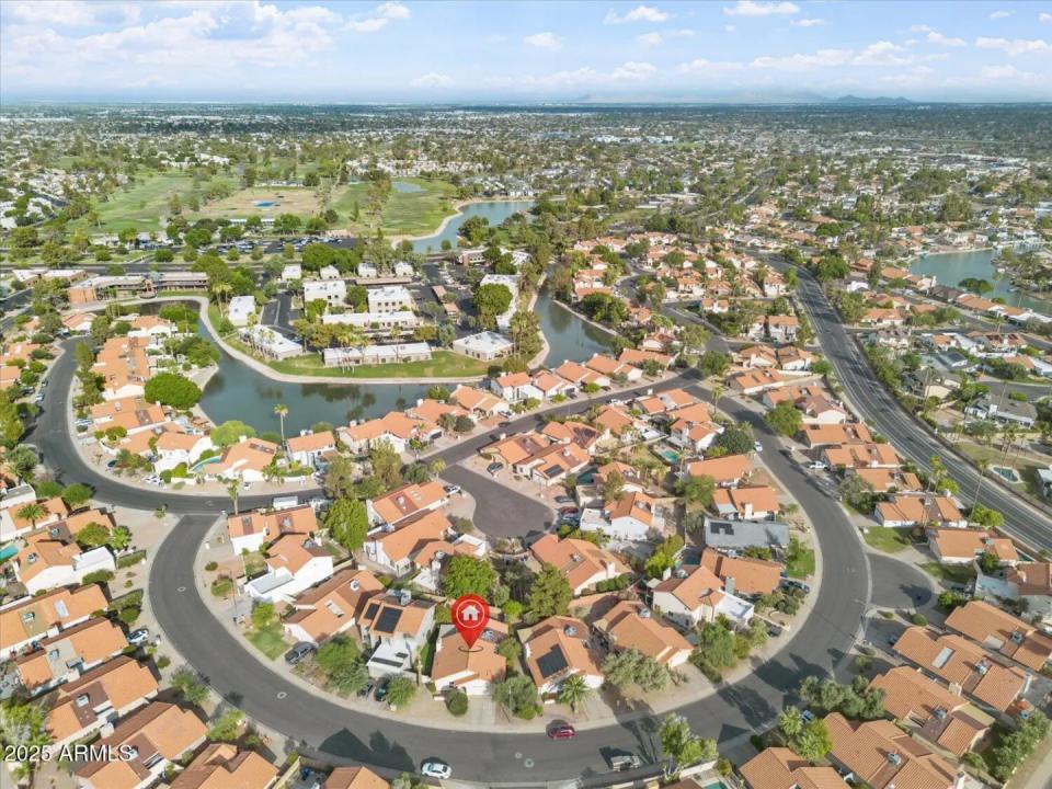 Real Estate Picture 22