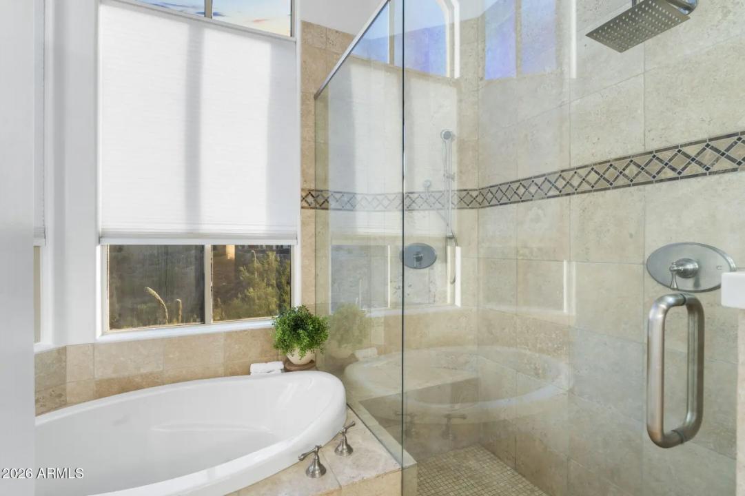 Real Estate Picture 17