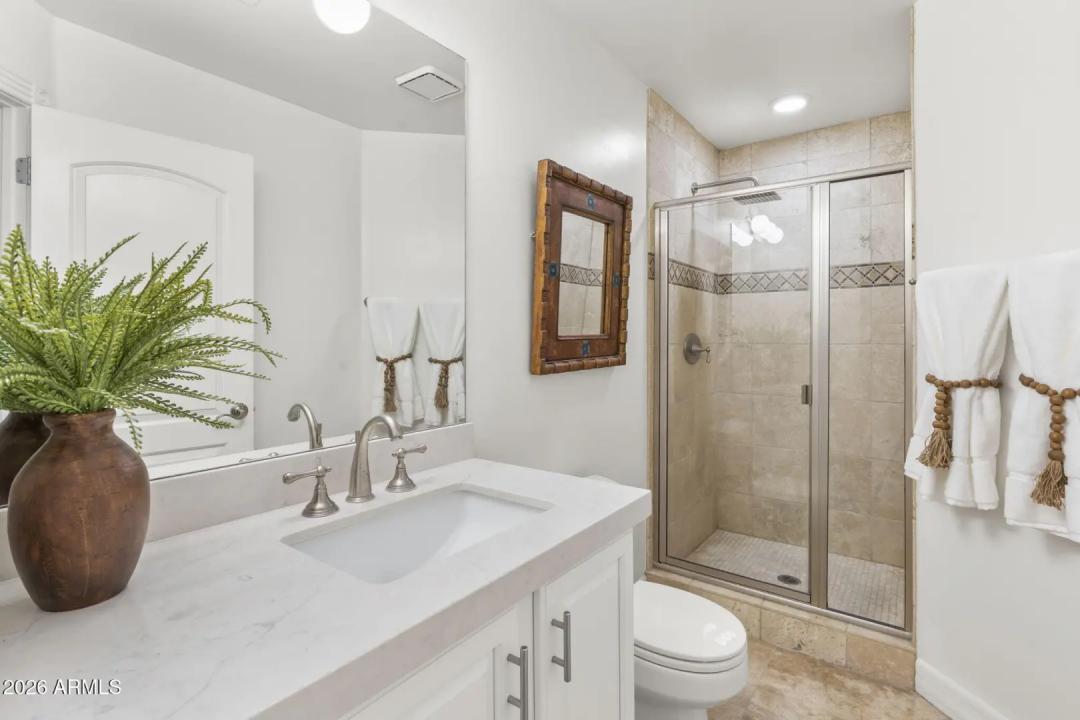 Real Estate Picture 23