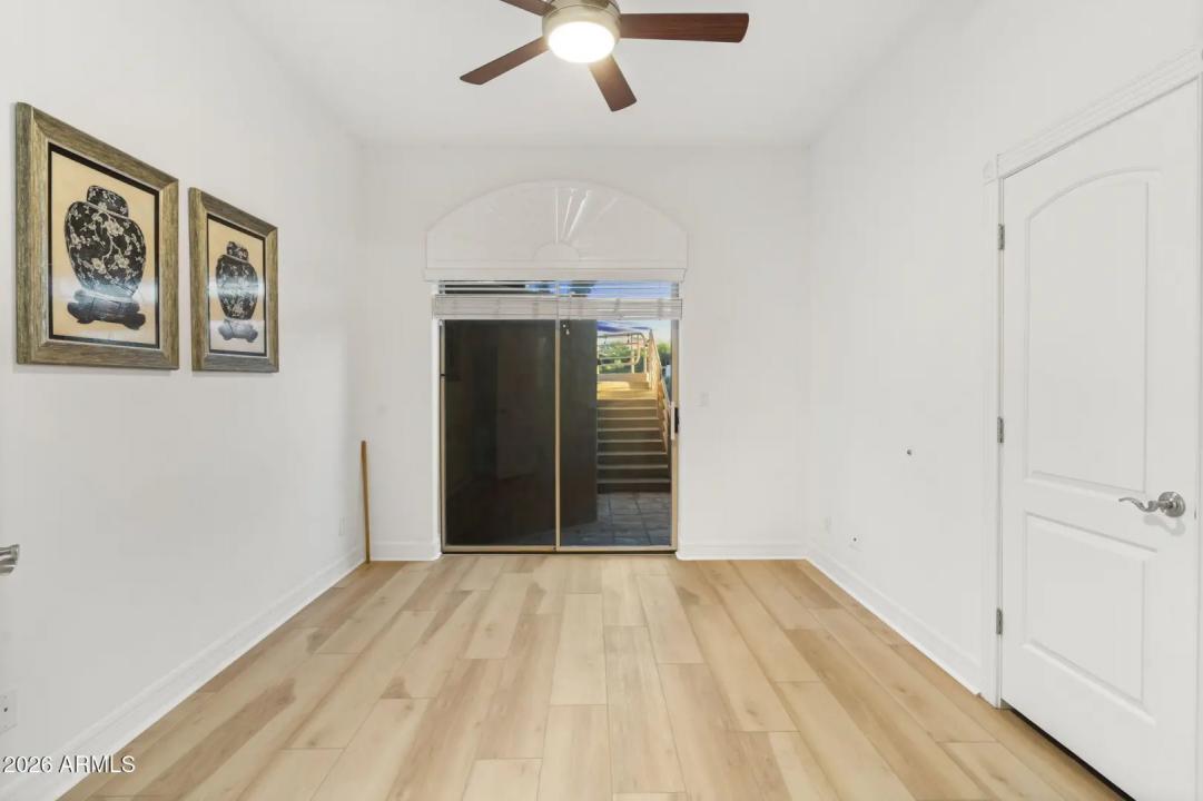Real Estate Picture 24