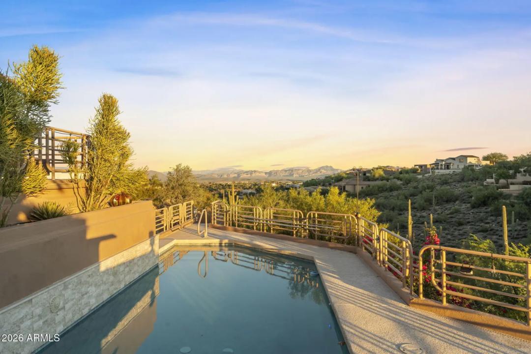 Real Estate Picture 29