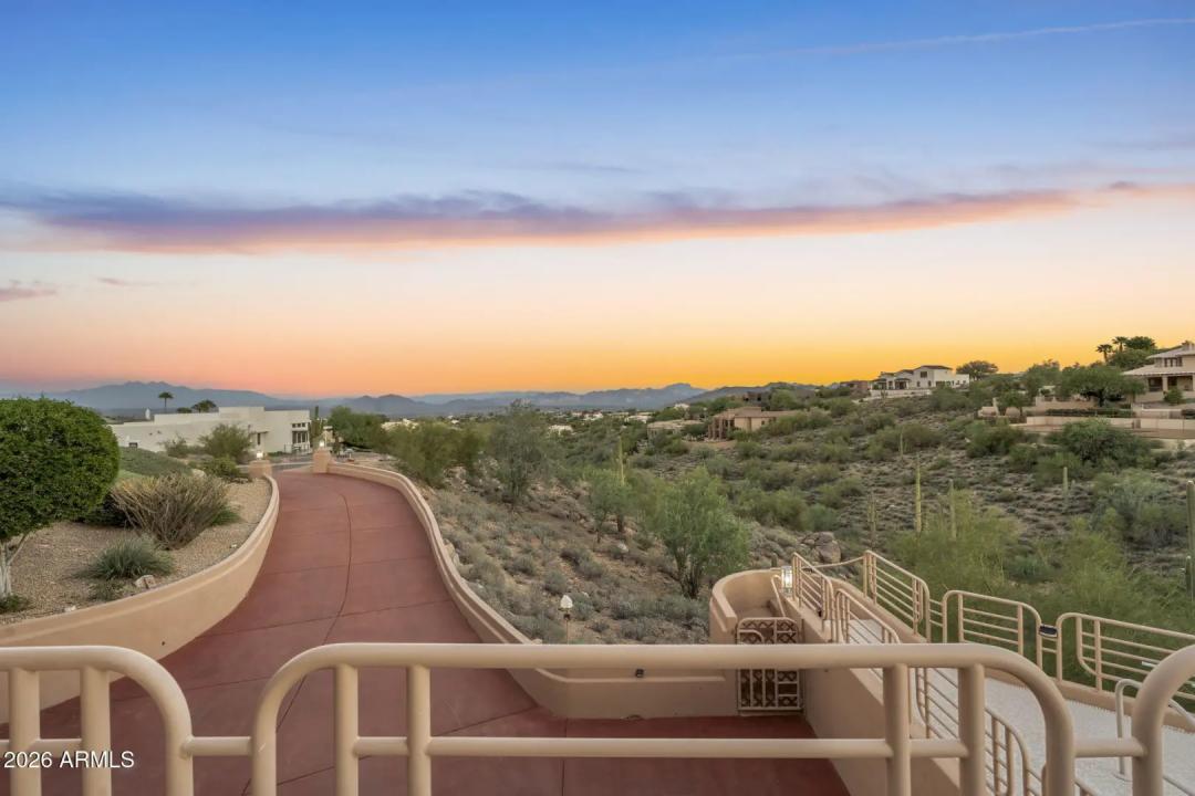 Real Estate Picture 34