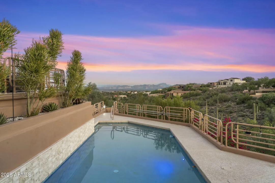Real Estate Picture 1