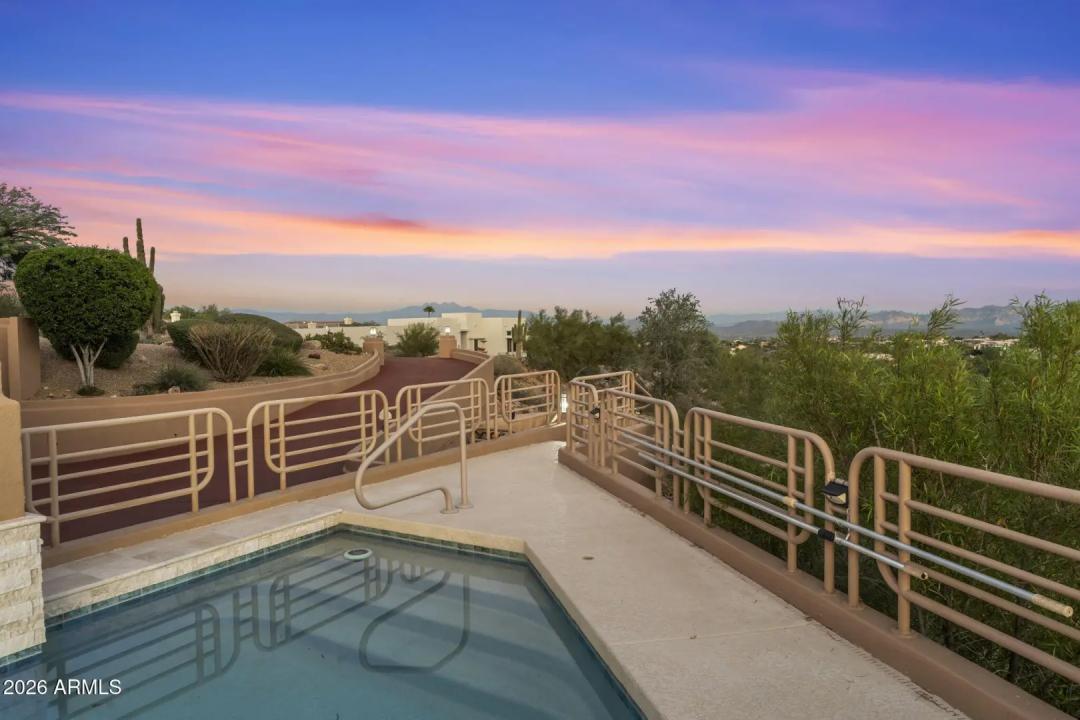 Real Estate Picture 36