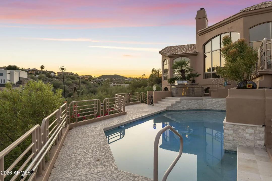 Real Estate Picture 37