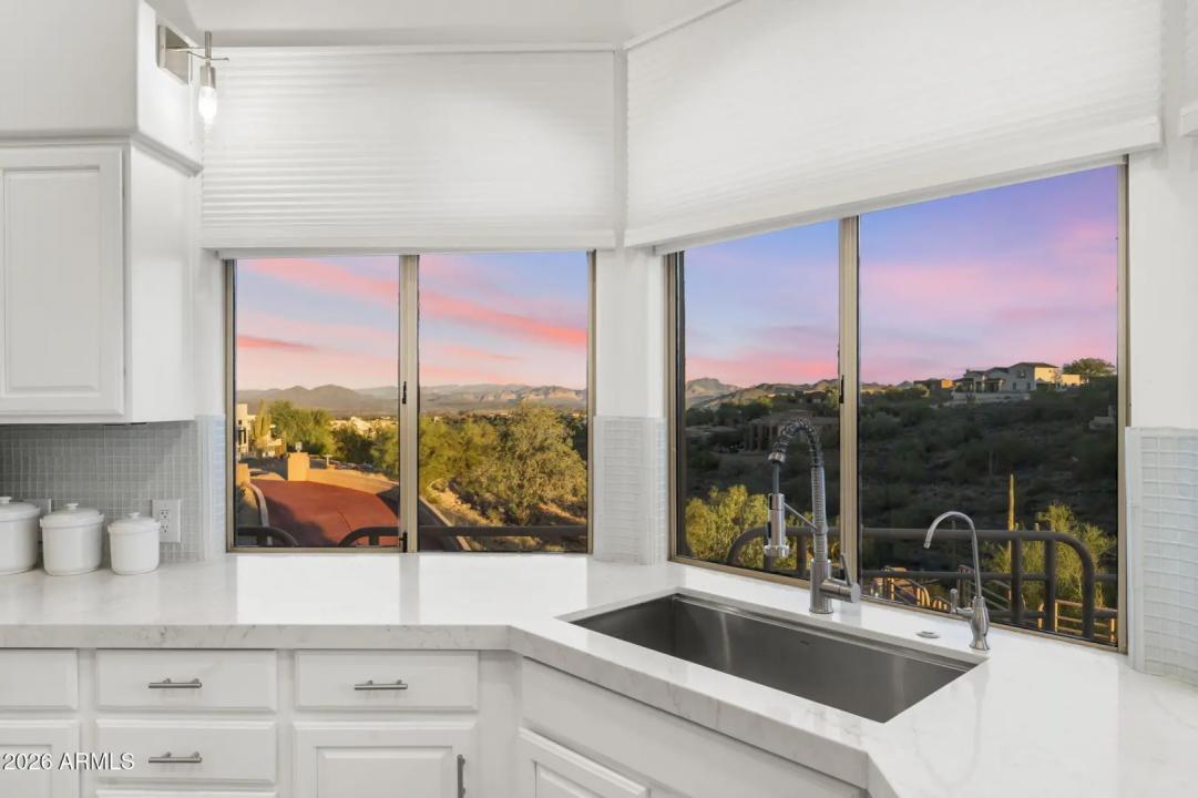 Real Estate Picture 13