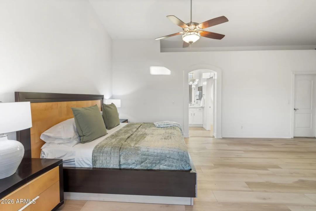 Real Estate Picture 68