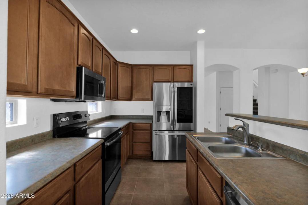Real Estate Picture 10