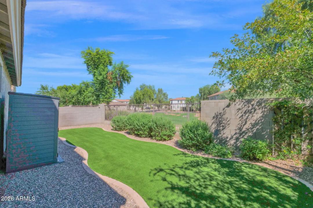Real Estate Picture 27