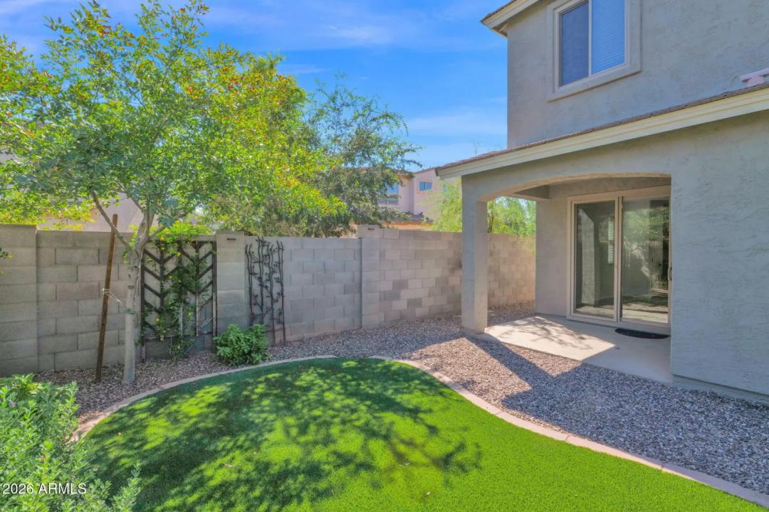 Real Estate Picture 32