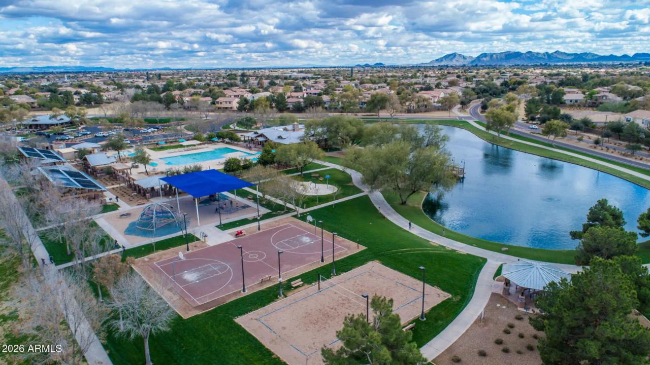 Real Estate Picture 42