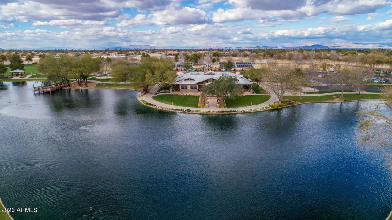 Real Estate Picture 43