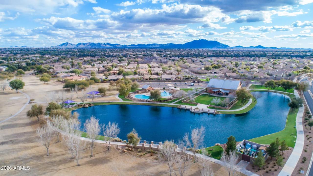 Real Estate Picture 48