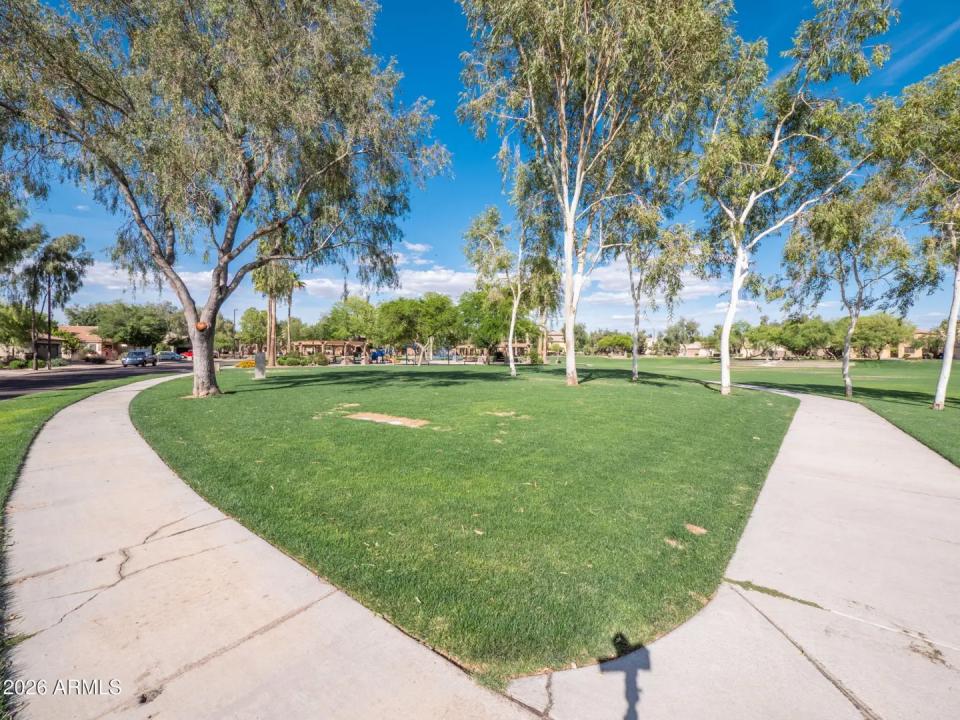 Real Estate Picture 54