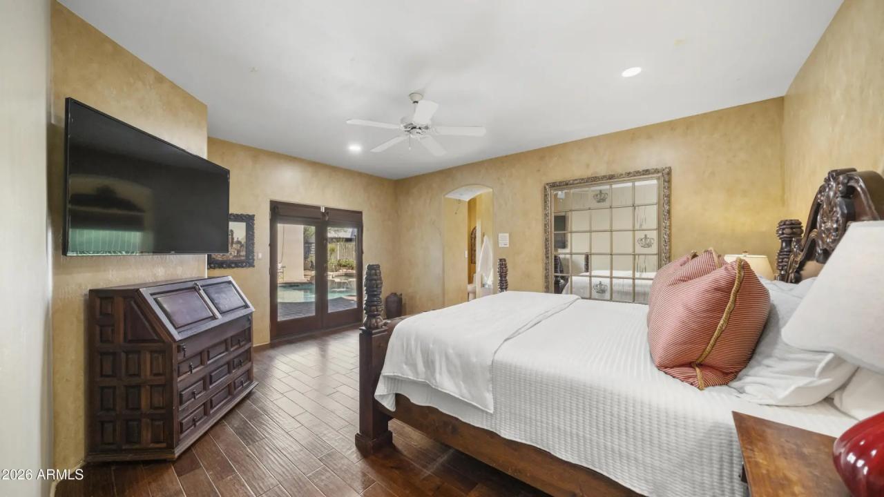 Real Estate Picture 37