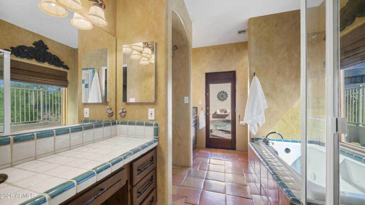 Real Estate Picture 40