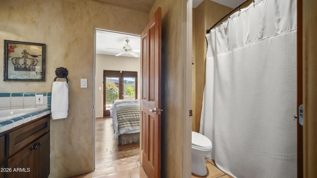 Real Estate Picture 43