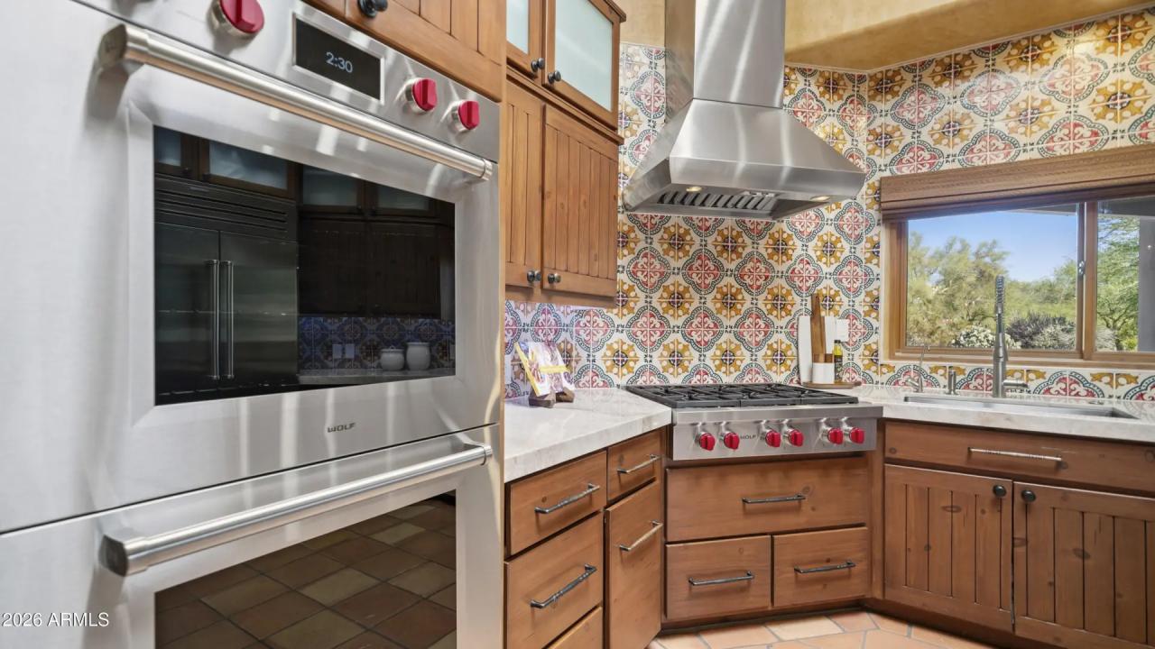Real Estate Picture 19