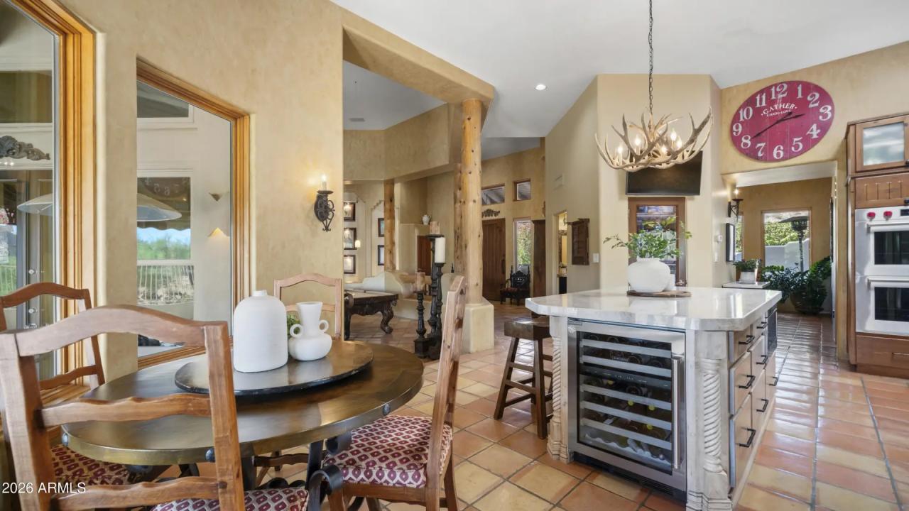 Real Estate Picture 22