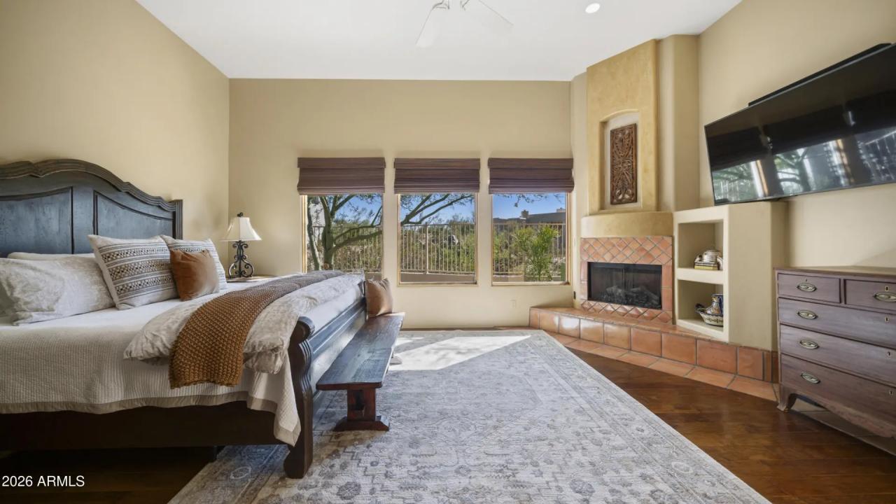 Real Estate Picture 32