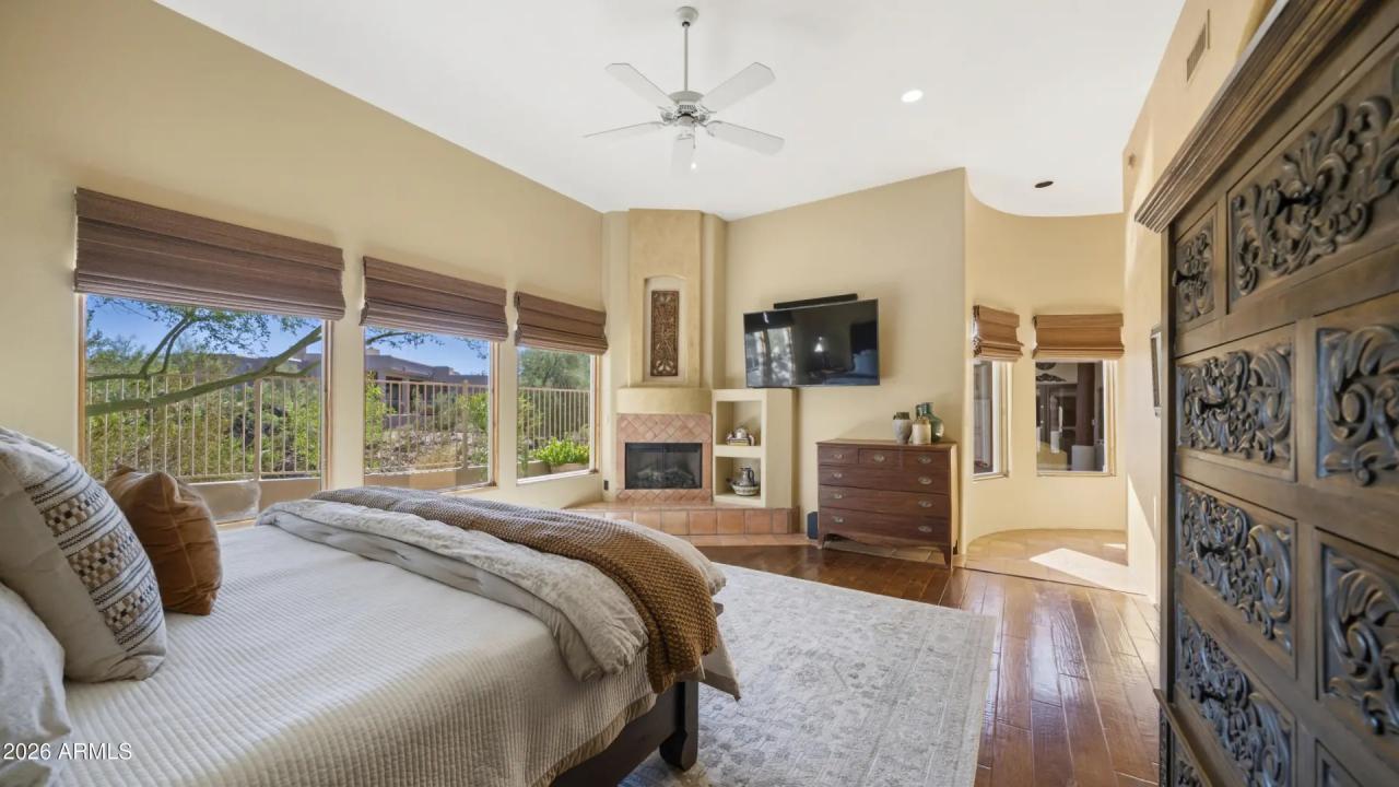 Real Estate Picture 30