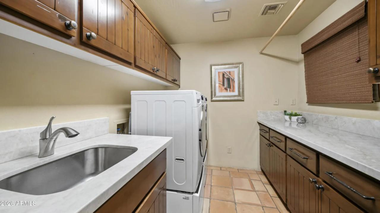 Real Estate Picture 46