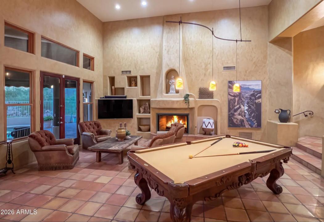 Real Estate Picture 14