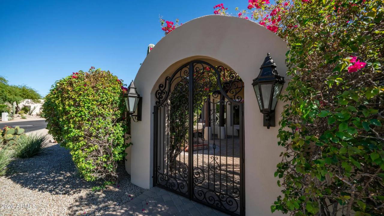 Real Estate Picture 7