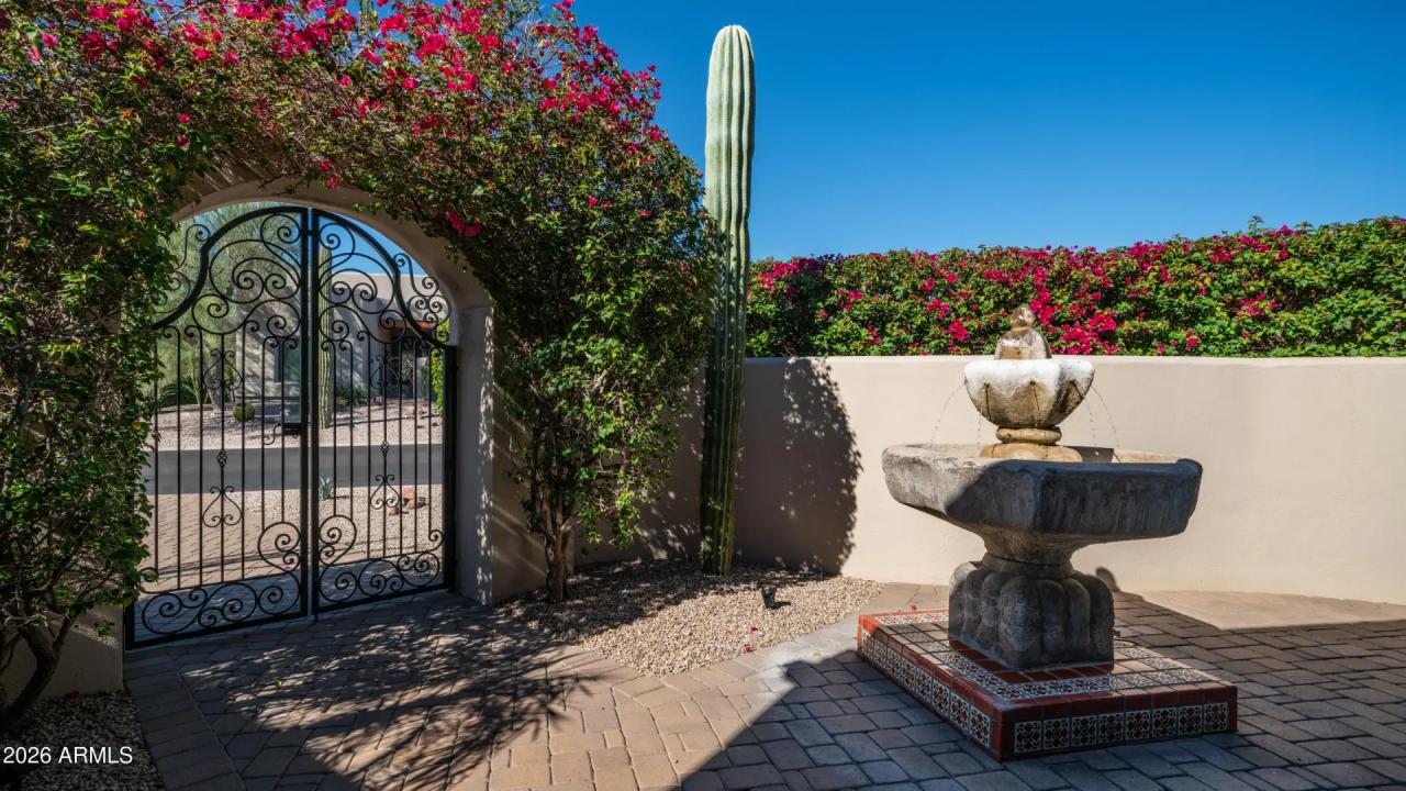 Real Estate Picture 8