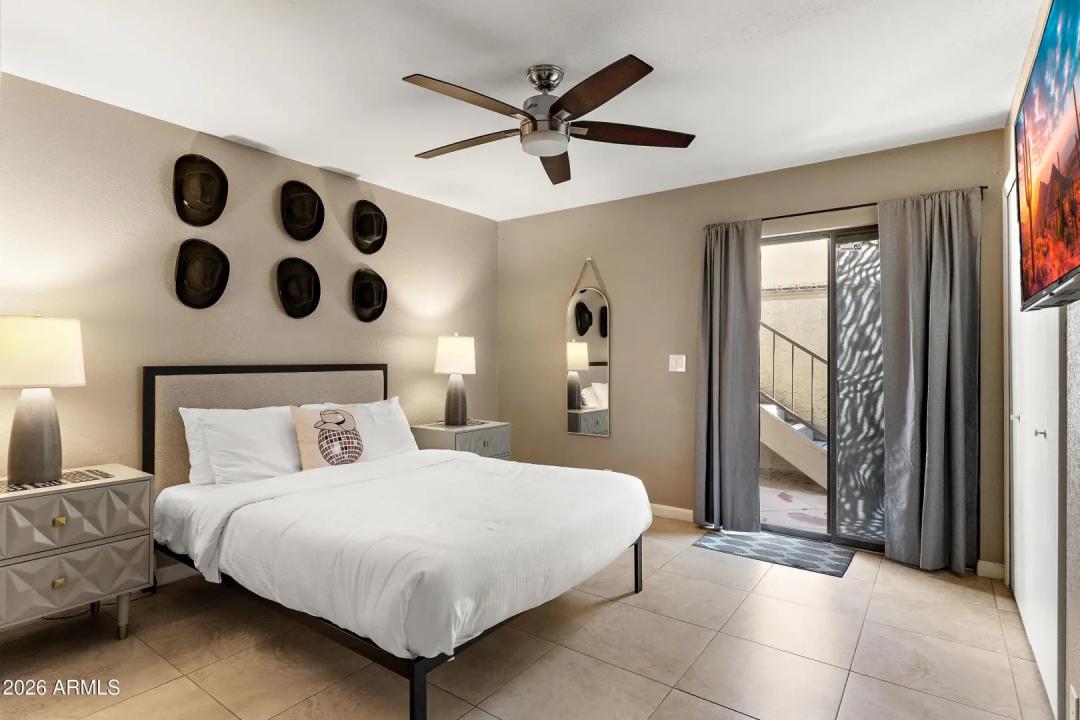 Real Estate Picture 17