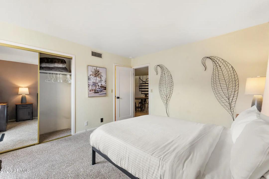 Real Estate Picture 70