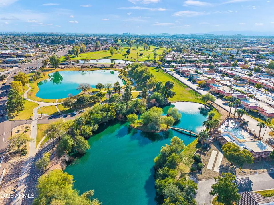 Real Estate Picture 90