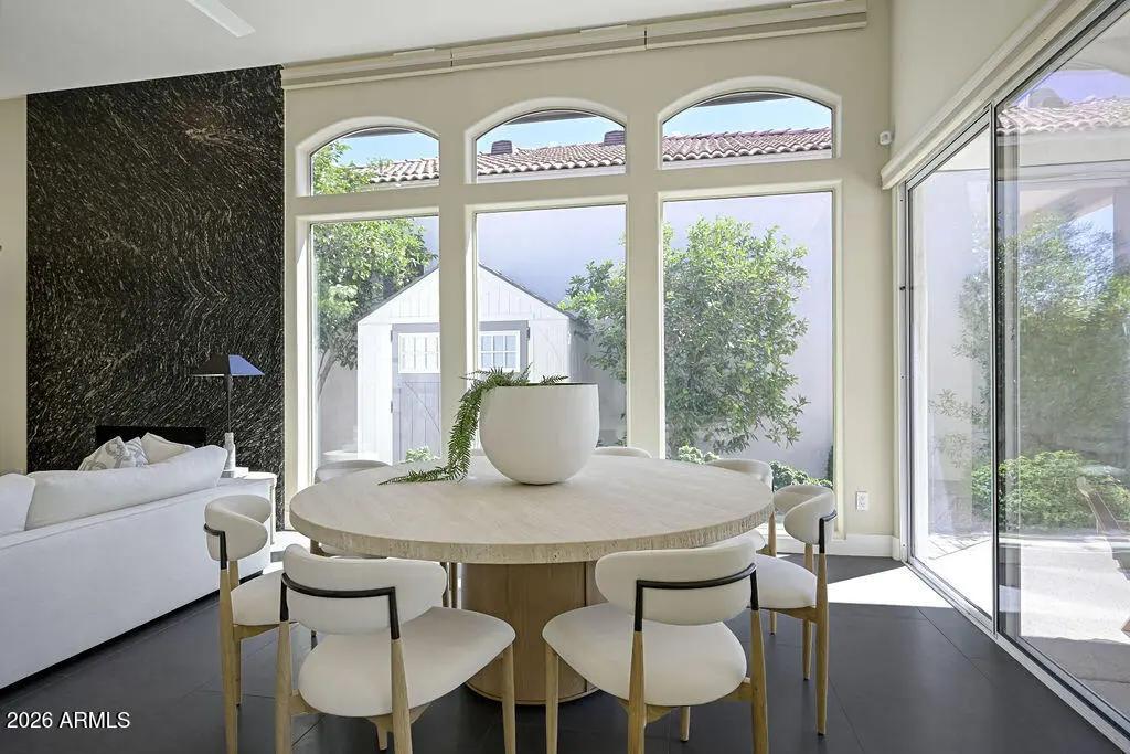 Real Estate Picture 9