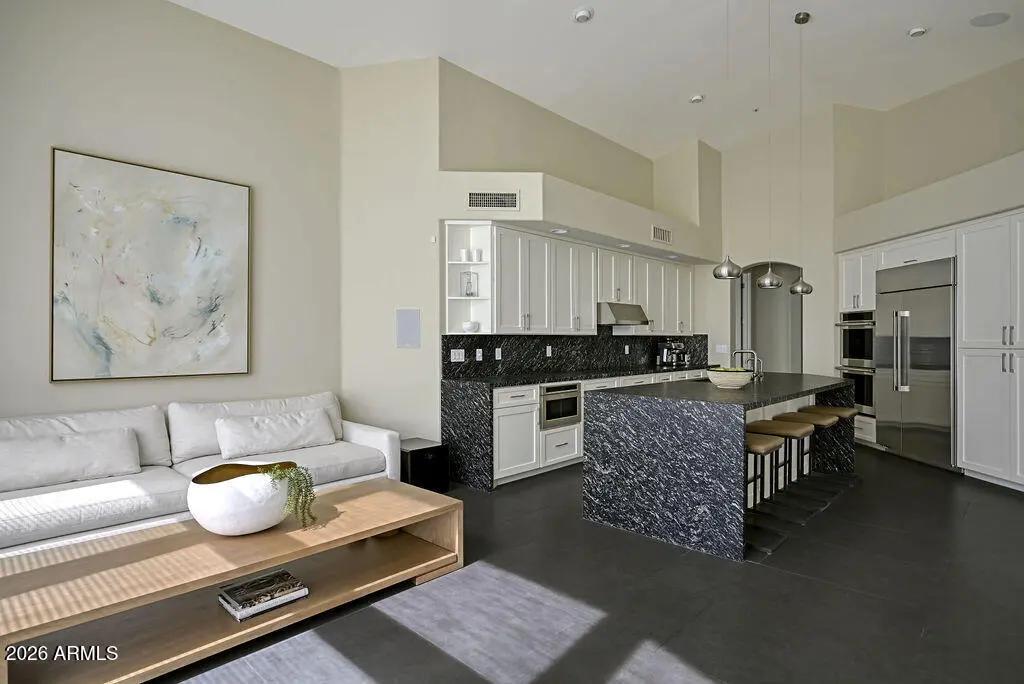 Real Estate Picture 21