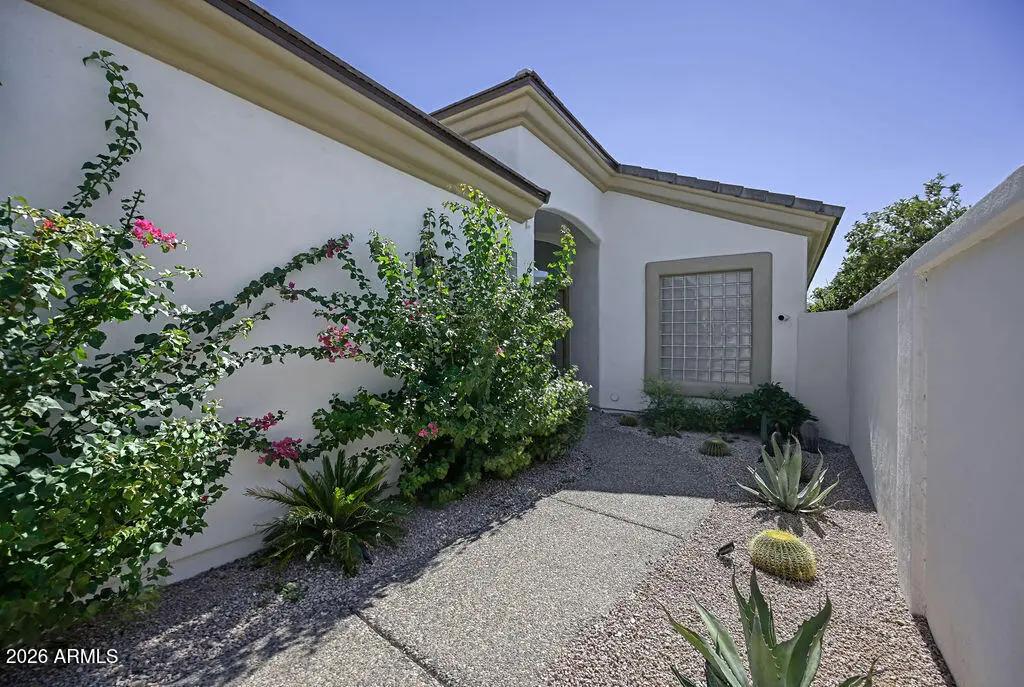 Real Estate Picture 2