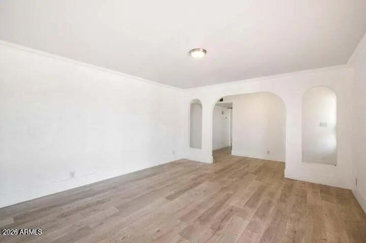 Real Estate Picture 8