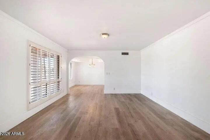 Real Estate Picture 9
