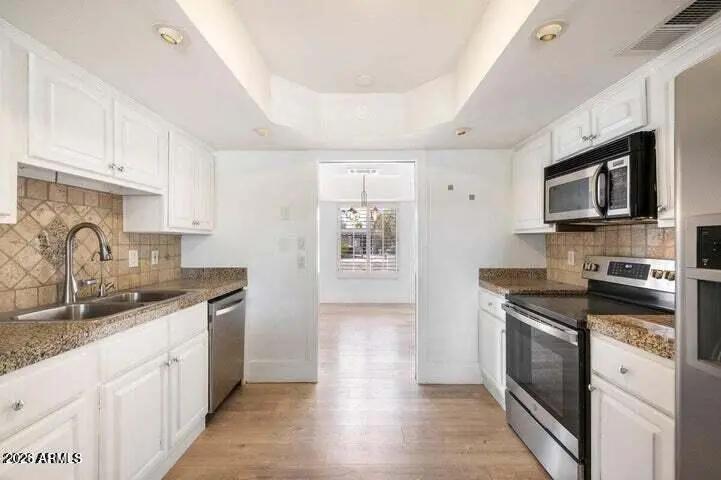 Real Estate Picture 12