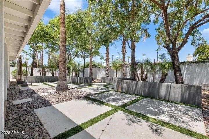 Real Estate Picture 29